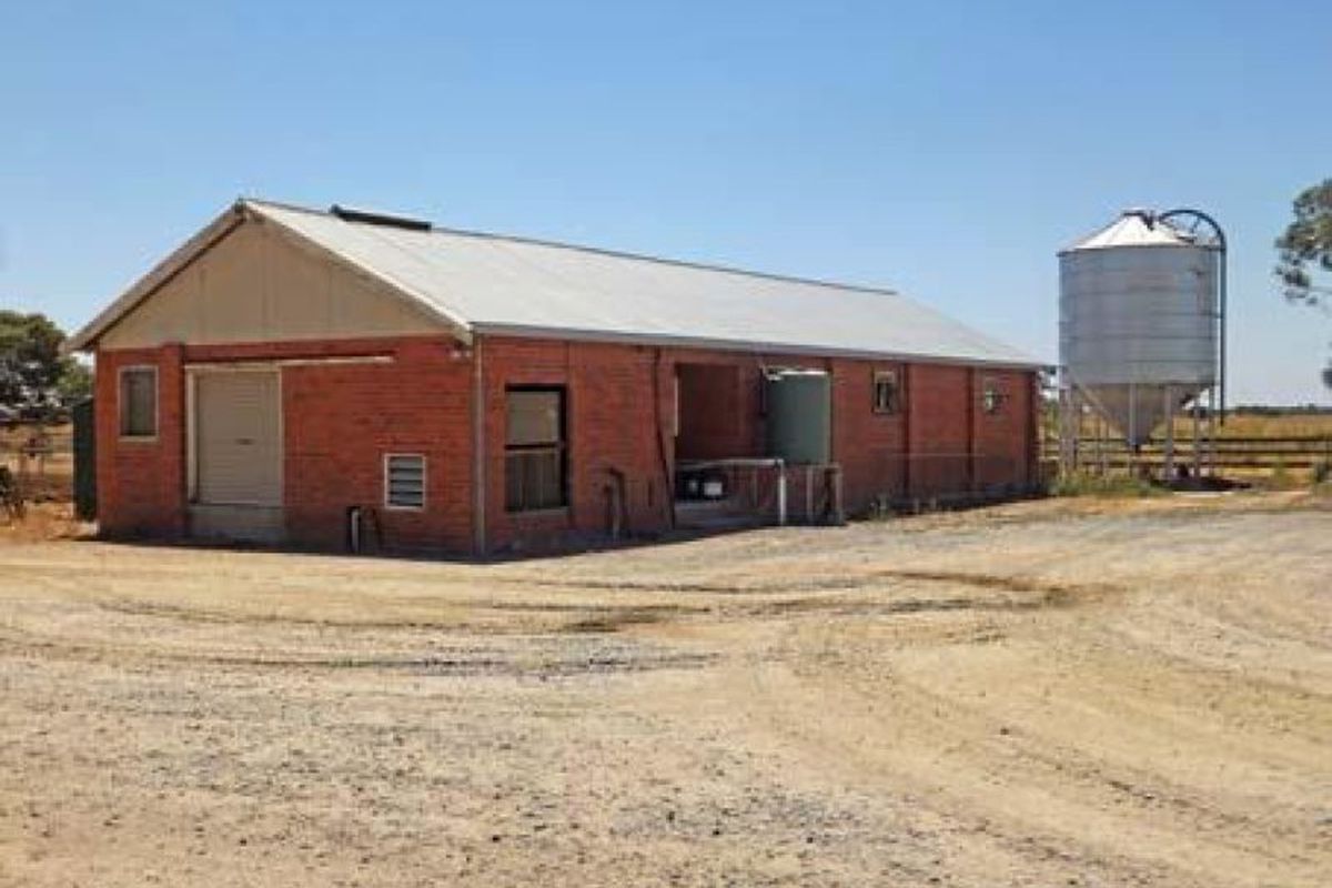 720 White Road, Girgarre