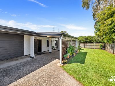 60 Hollywood Boulevard, White Rock