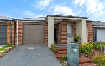 23 Monica Way, Beaconsfield