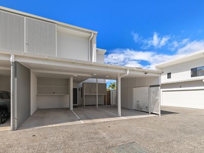 515 Azure Court, Noosaville