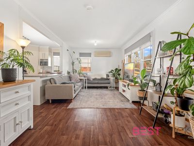 6 Slim Street, West Bathurst