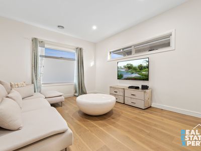 3 / 16 Manuka Road, Berwick