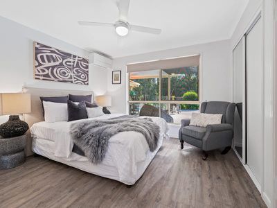 22 Cootharaba Drive, Helensvale