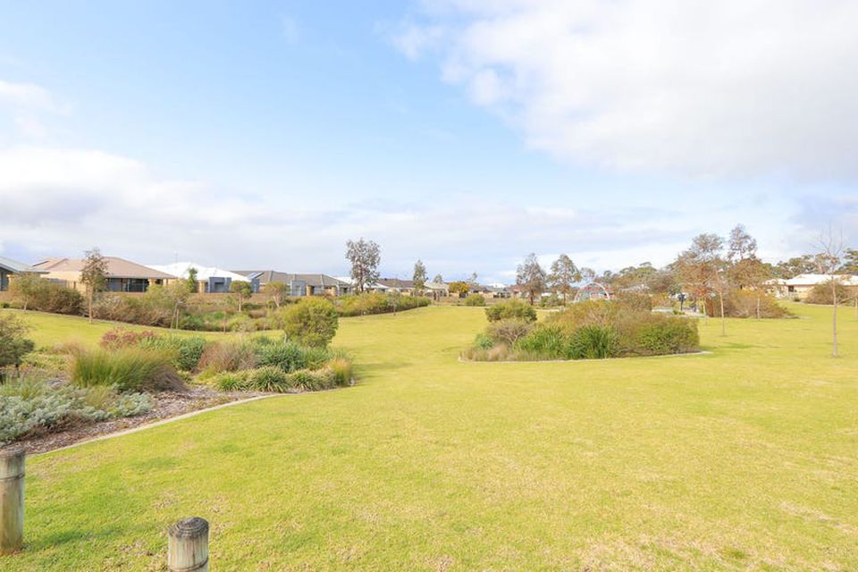 11 Barbon Lane , Baldivis