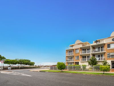 5 / 155 Wynnum Esplanade, Wynnum