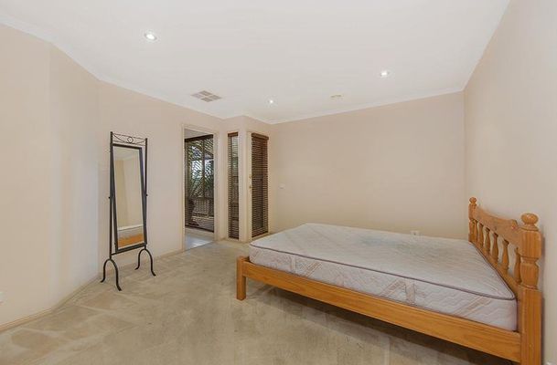 5 Petre Court, Roxburgh Park