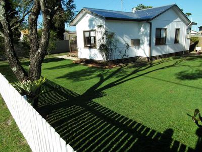 8 Cox Drive, Tweed Heads South