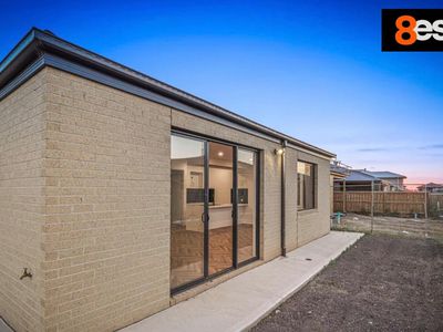 33 Thyme Crescent, Fraser Rise