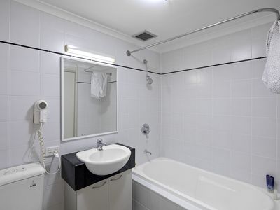 44 / 122 Mounts Bay Road, Perth