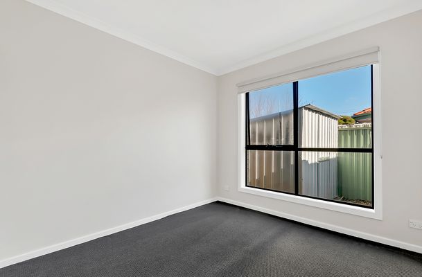 2 / 3-5 Crockett Avenue, Craigieburn