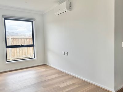 1 Earlville Street, Manor Lakes