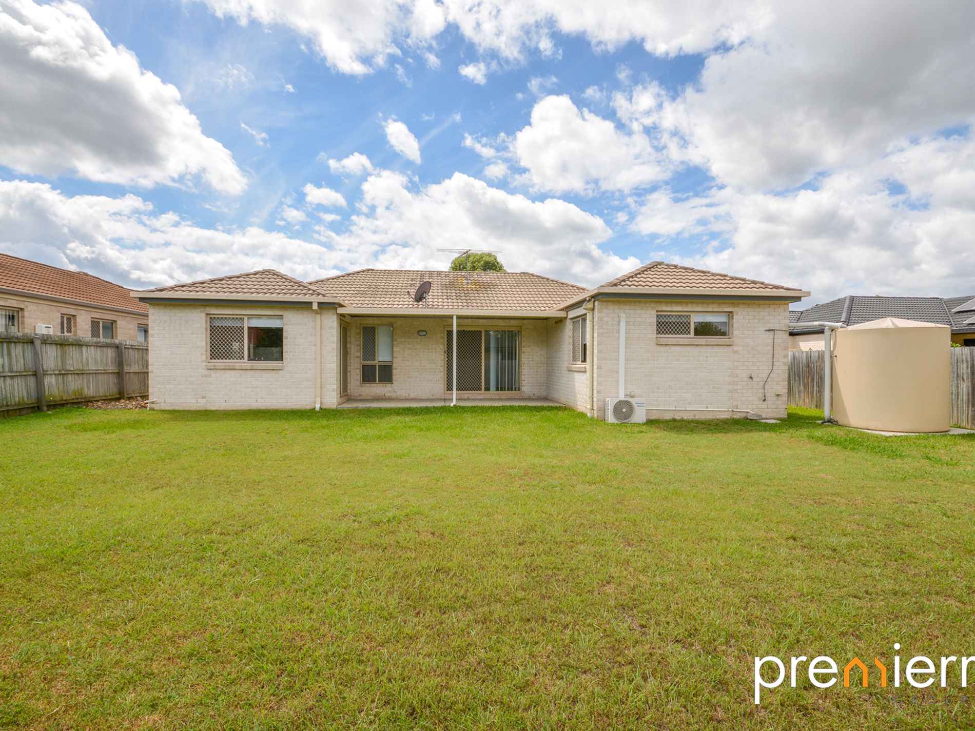 19 Doorey Street, One Mile