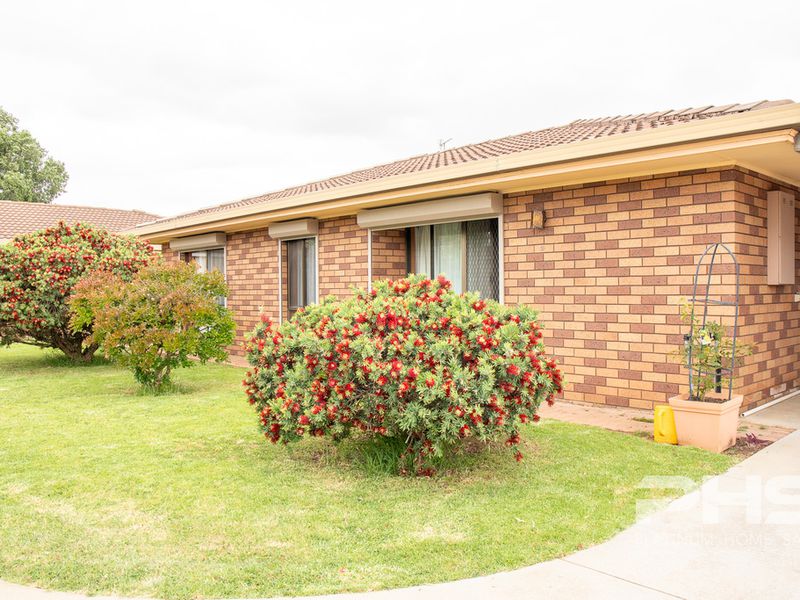 2 / 53 Shadforth Street, Kerang