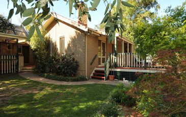6 Young Street, Beaconsfield Upper