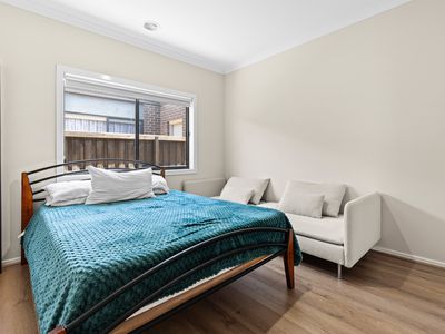 9 Edwin Close, Manor Lakes