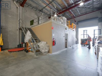 2 / 7 Baling Street, Cockburn Central
