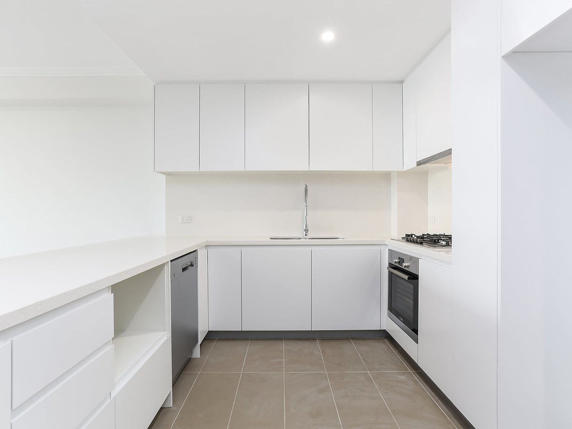 304 / 279 Gardeners Road, Eastlakes