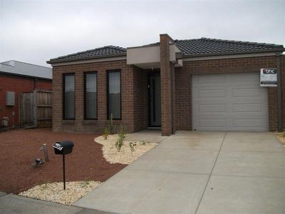 7 Andie Way, Tarneit