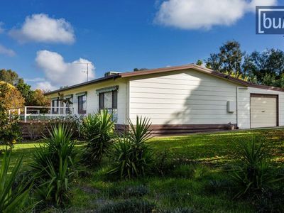 30-32 Clarke St West, Howlong
