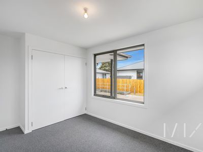 1 / 12 Tarbook Court, Sorell