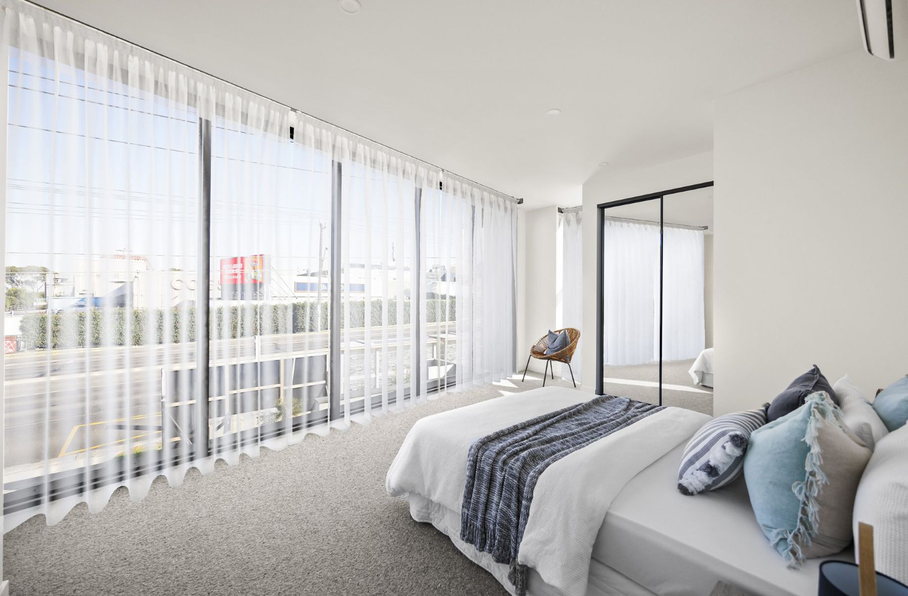 1 / 123 Millers Road, Altona North