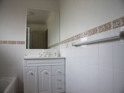1 / 108-110 The Lakesway, Forster