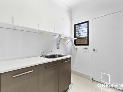 1 / 19 King Street, Urangan