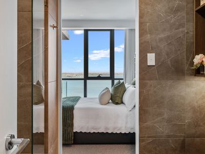 3303 / 99 Mill Point Road, South Perth