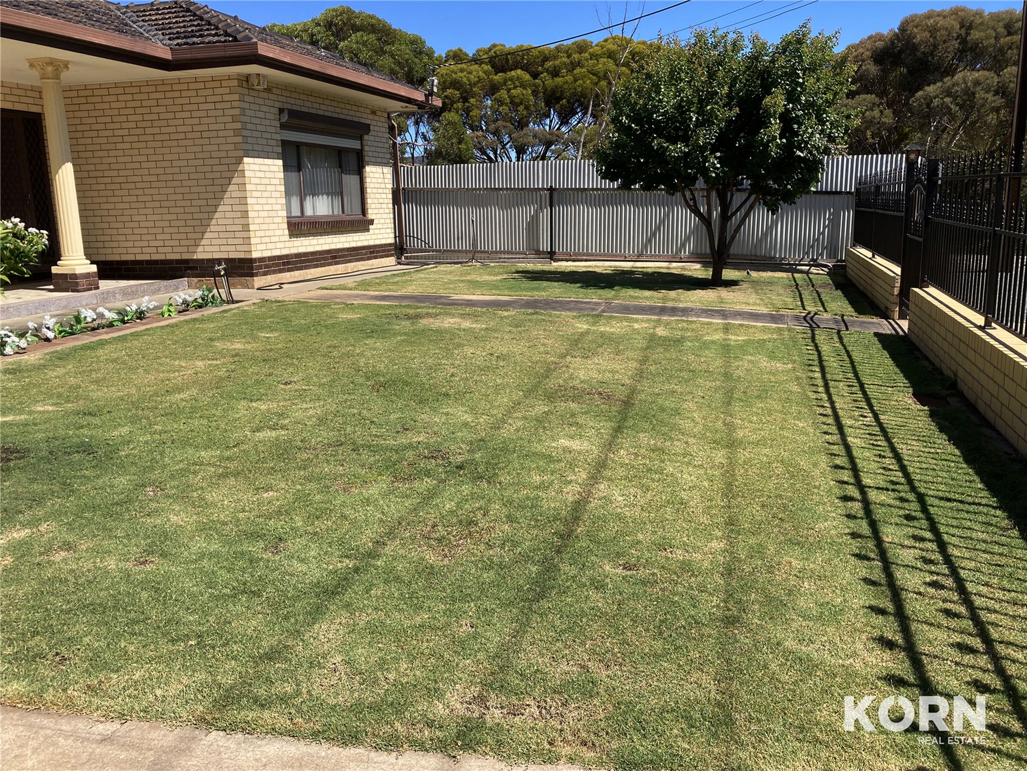 8 Kevin Road, Modbury