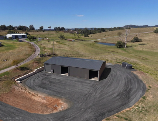 LARGE SHED + SUBSTANTIAL HARDSTAND | MOUNT HUNTER LOCATION