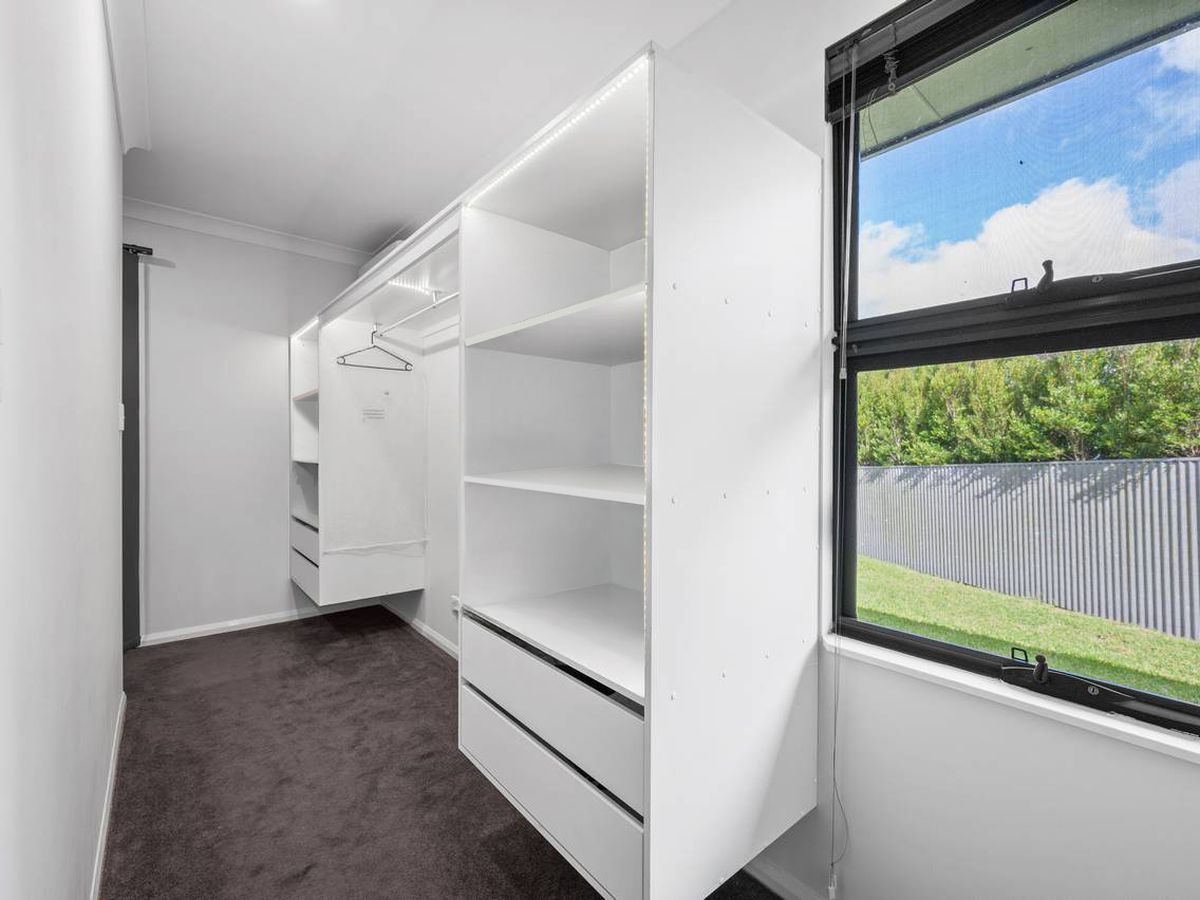 30 Lavender Crescent, Atherton