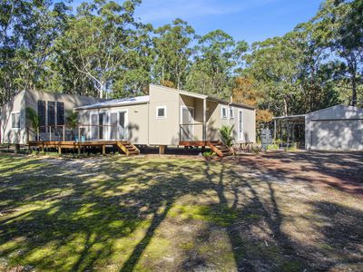 8 Thorne Street, Lake Conjola