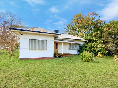 16 William Street, Forbes