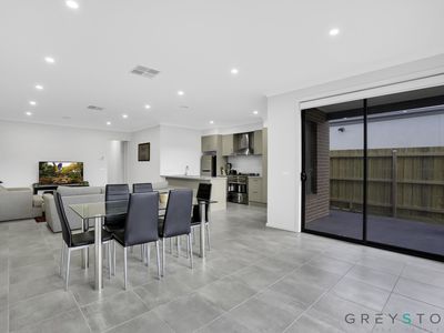 52 Tower Street, Thornhill Park