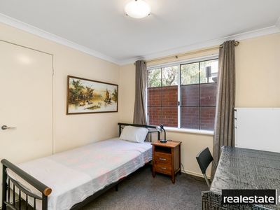 37 / 30 Bishops Row, East Perth