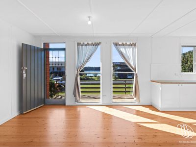 24 Myuna  Street, Dalmeny