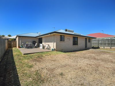 15 Balonne Drive, Glenvale