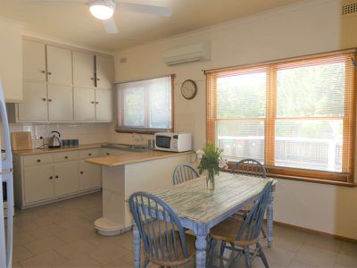 93 Livingstone St, Avenel