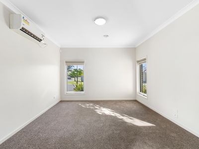 5 Mia Street, Sale