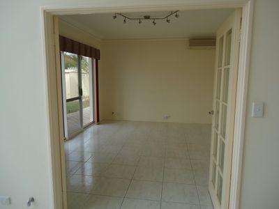 21 Longstaff Gardens, Dianella