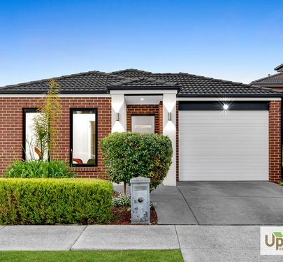 10 Rupert Street, Cranbourne East