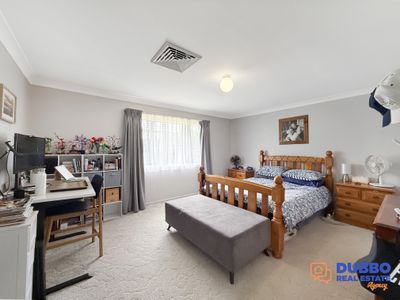 15 Dulhunty Avenue, Dubbo