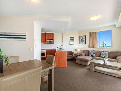 907 / 182 Marine Parade, Labrador