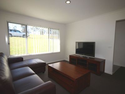 12 Trumpeter Avenue, Eden