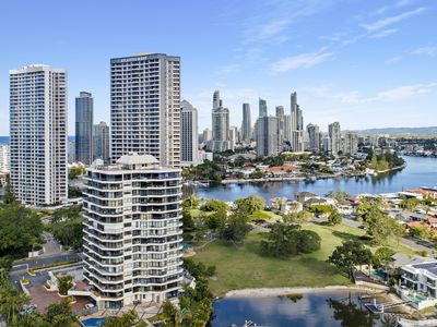 52 / 5 Admiralty Drive, Surfers Paradise