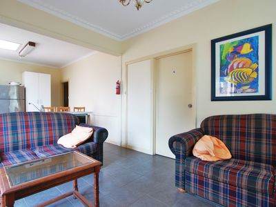 1235 North Road, Oakleigh