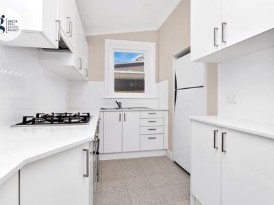 107 Cobham Ave, Melrose Park