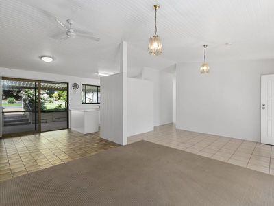 11 Foedera Crescent, Tewantin