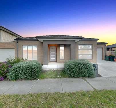 3 YALOAK WAY, Tarneit