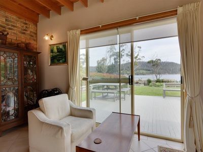 6687 Channel Highway, Deep Bay